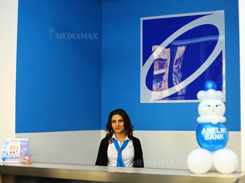 Банк Анелик открыл обновленный филиал «Давиташен» Фото: Медиамакс