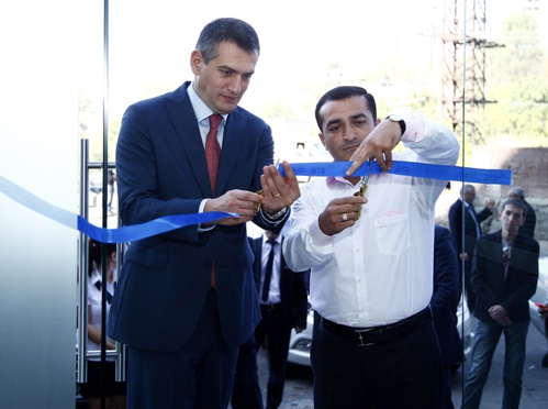 На открытии обновленного филиала «Номер 21» в Ереване Фото: Медиамакс