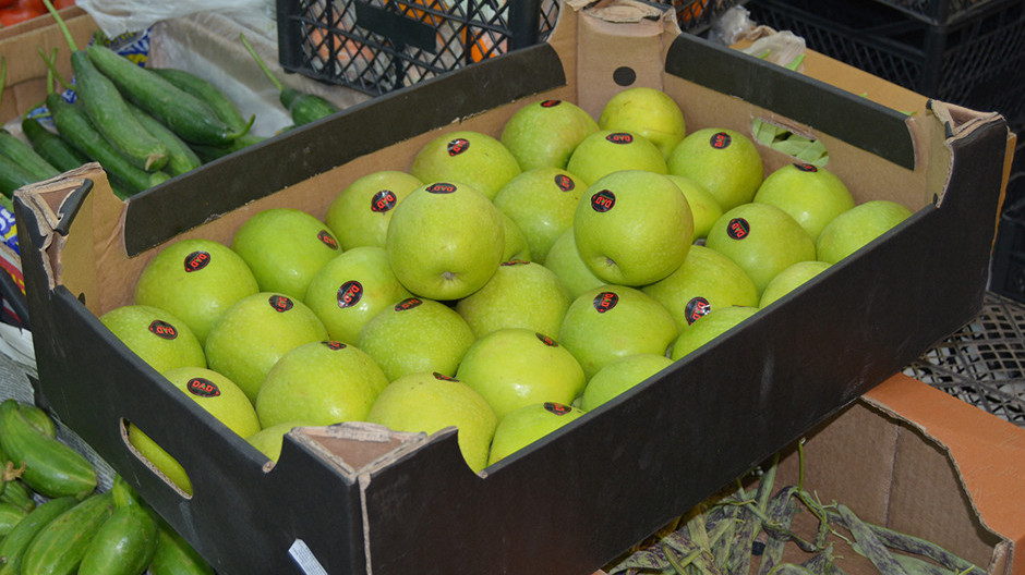 ՍԱՊԾ-ն արգելել է հայտնաբերված ադրբեջանական խնձորի վաճառքը