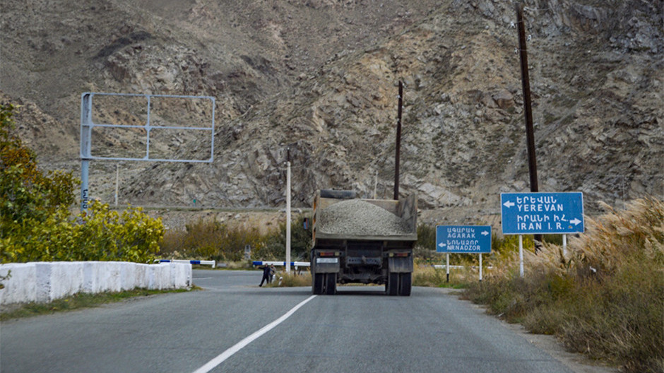 Armenia decides against imposing restrictions on cargo transportation with Iran
