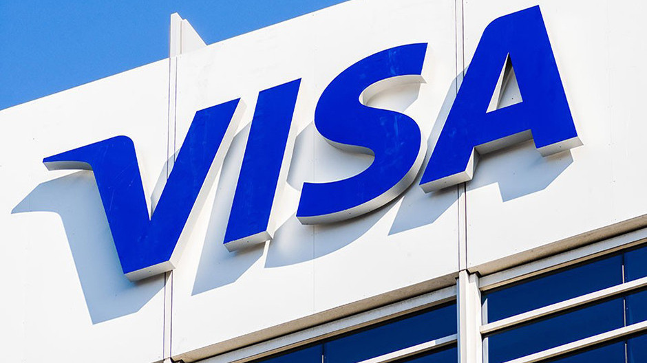 Visa enters competition with Russian CB