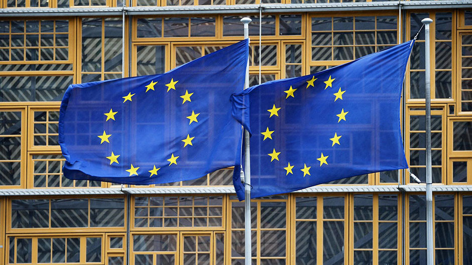 ЕС не исключает введение санкций против платежной системы «Мир»