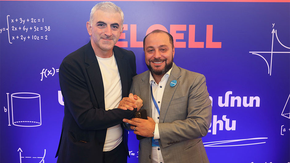 Արտյոմ Ղազարյանը եւ Սուրեն Ալոյանը  Լուսանկարը՝ Մեդիամաքս